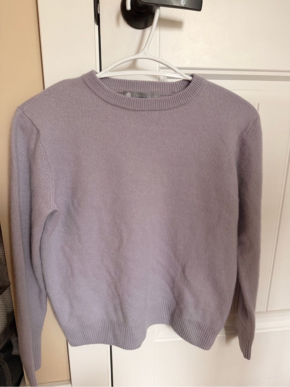 InCashmere 100% Cashmere Lavender Sweater